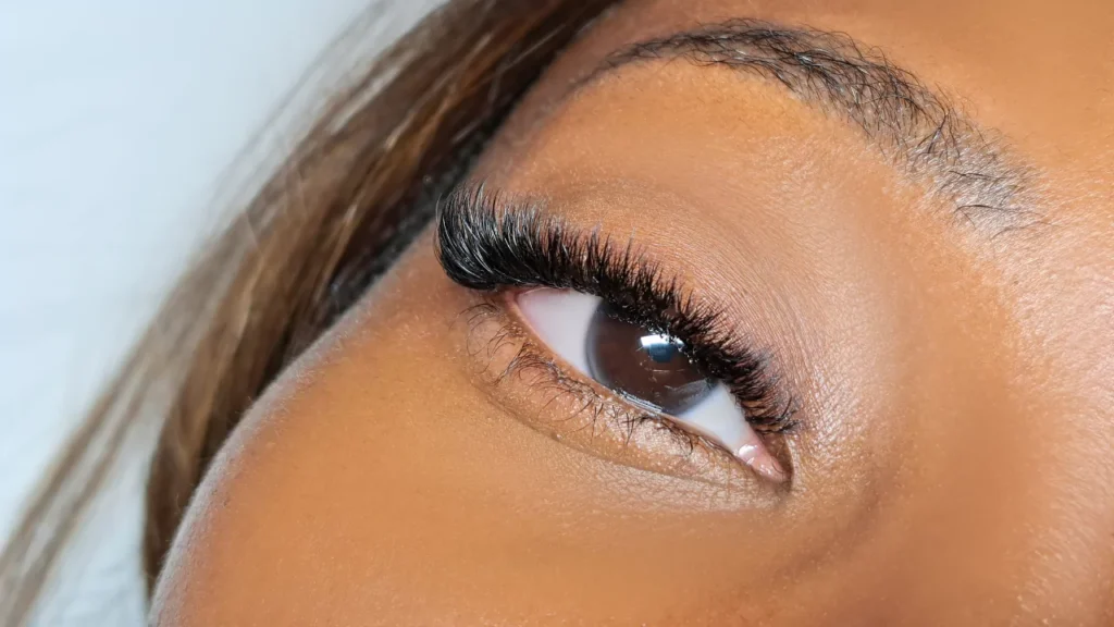 Cat Eye Style Lashes