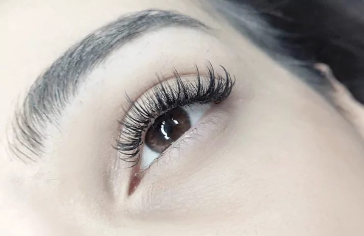 Wispy Classic Lashes