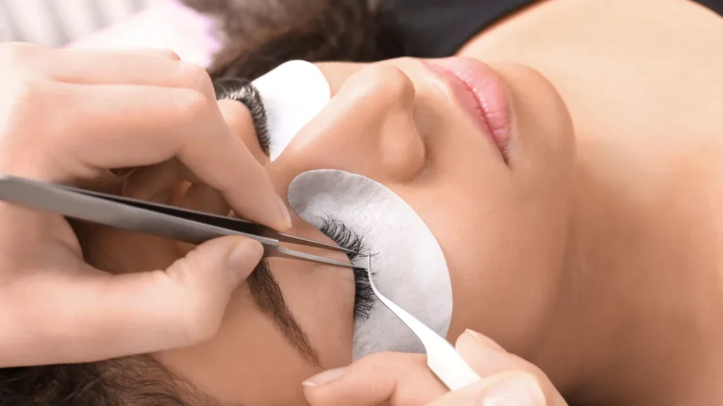 lash extension marketing